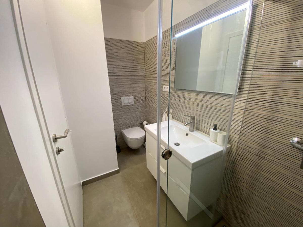 Sobe “Zavjetrina” Apartment Murter Exterior photo
